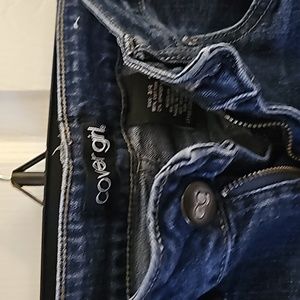 Cover Girl skinny jeans size 3/4